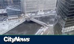 Embedded thumbnail for 1,5 MILJOEN HUIZEN VS ZONDER STROOM DOOR WINTERSTORM, NOODTOESTAND NEW YORK